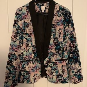 Floral blazer! Beautiful!
